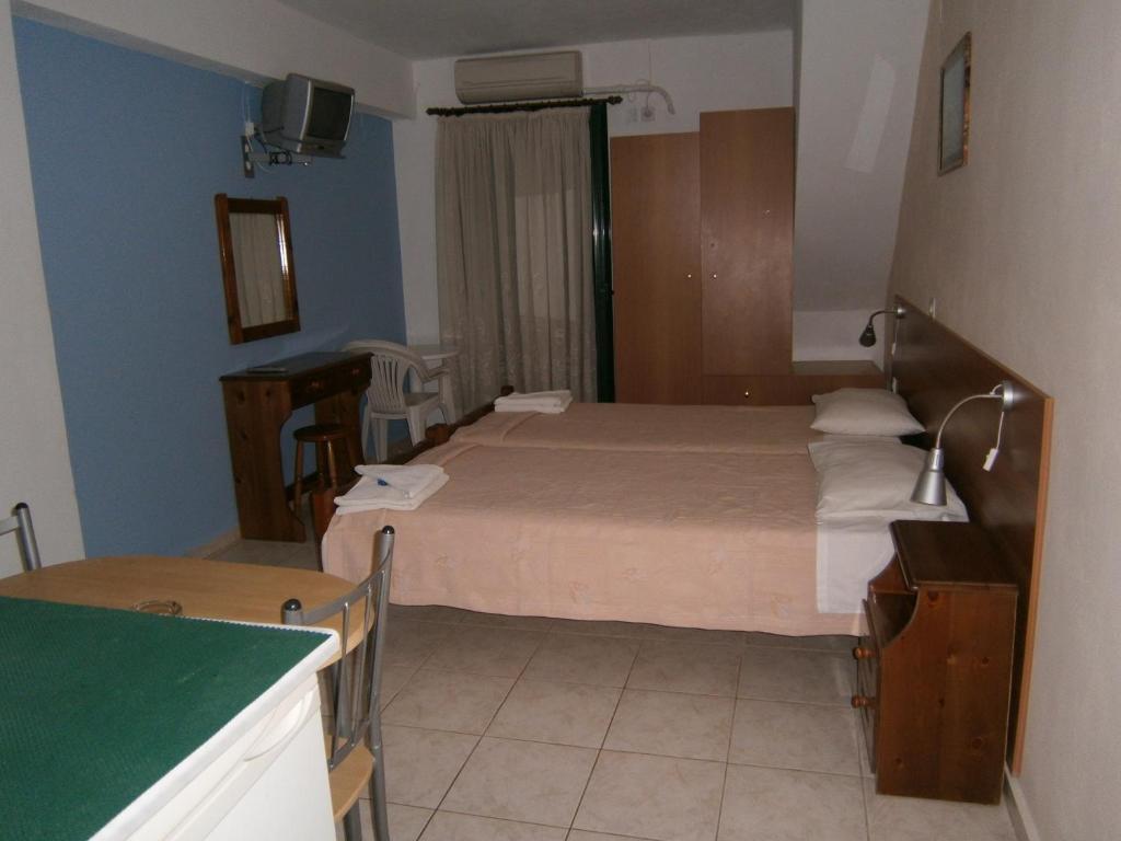Petros Studios Poros  Room photo