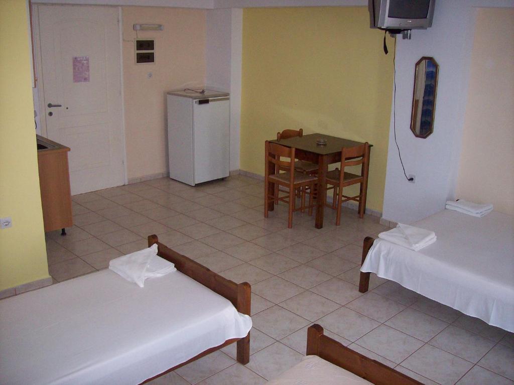 Petros Studios Poros  Room photo
