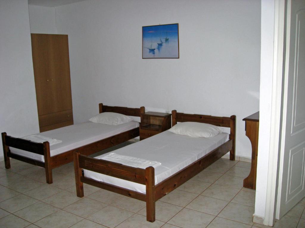 Petros Studios Poros  Room photo