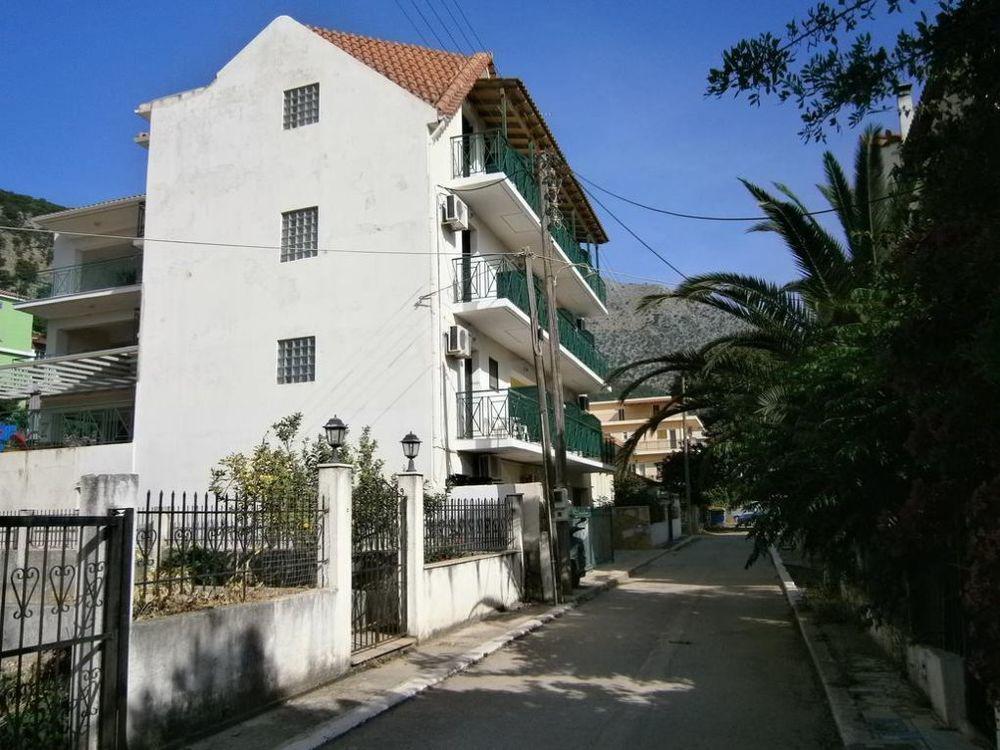 Petros Studios Poros  Exterior photo