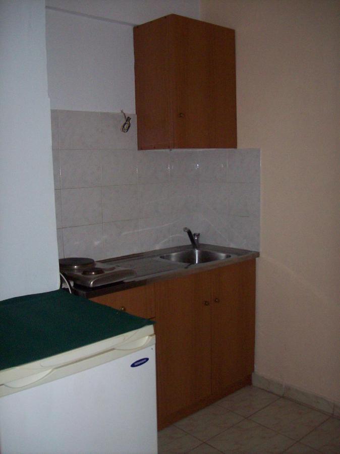 Petros Studios Poros  Exterior photo